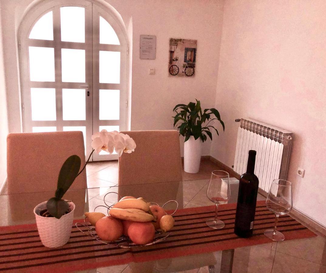 Apartments Roberta Novigrad Istria Esterno foto