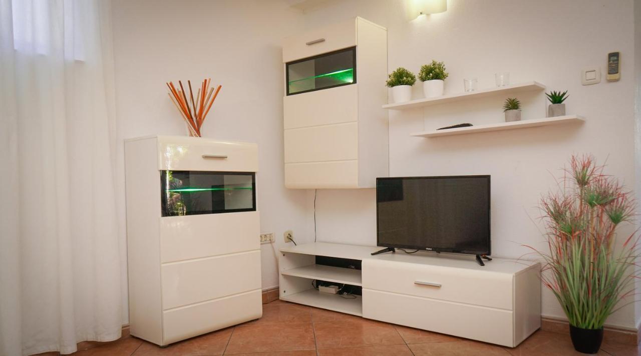Apartments Roberta Novigrad Istria Esterno foto